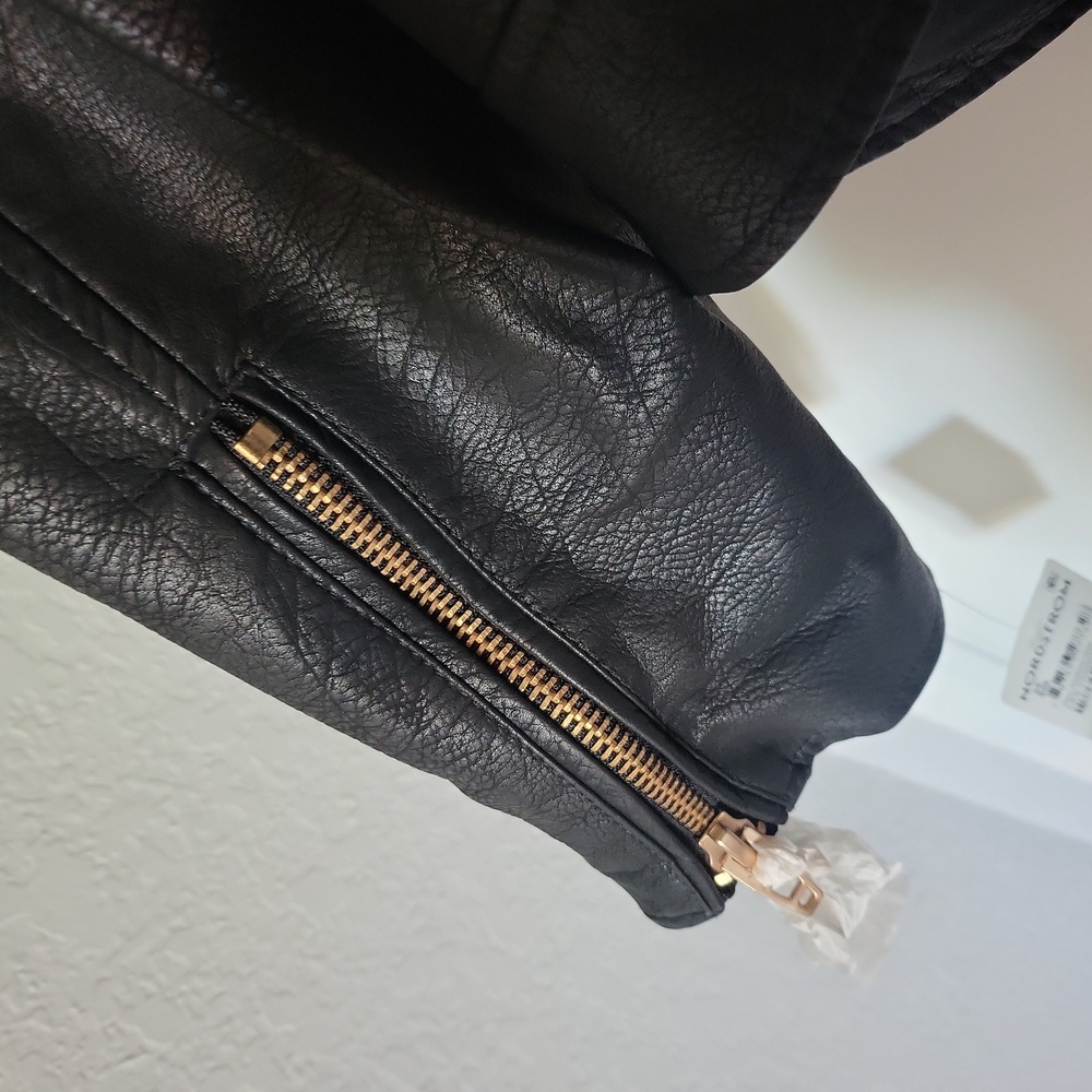 Black Leather Motorcycle jacket - Picture 6 of 6